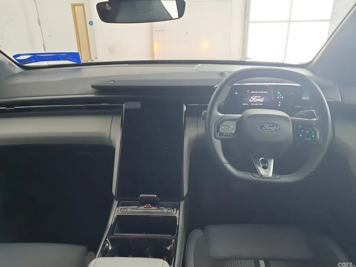 Ford Capri SUV, Electric, 2025, Grey
