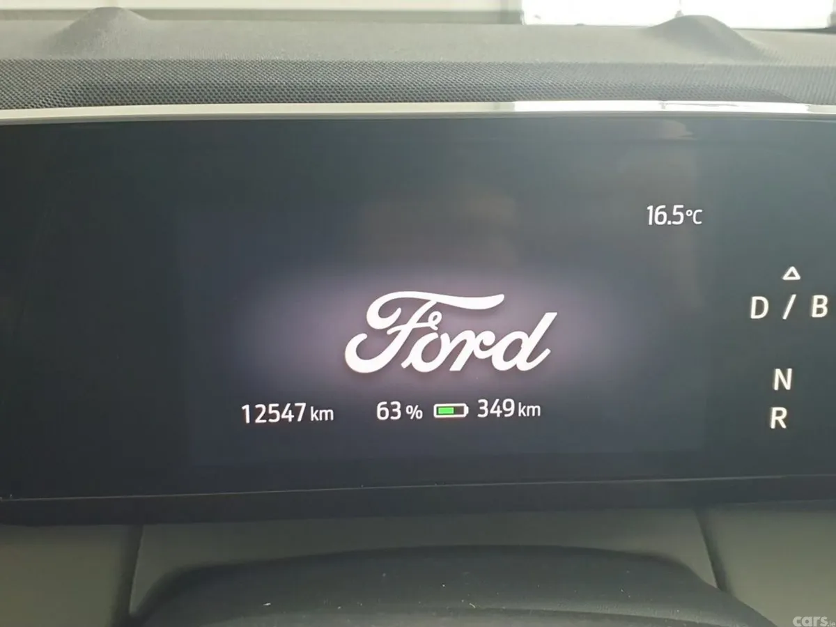 Ford Capri SUV, Electric, 2025, Grey