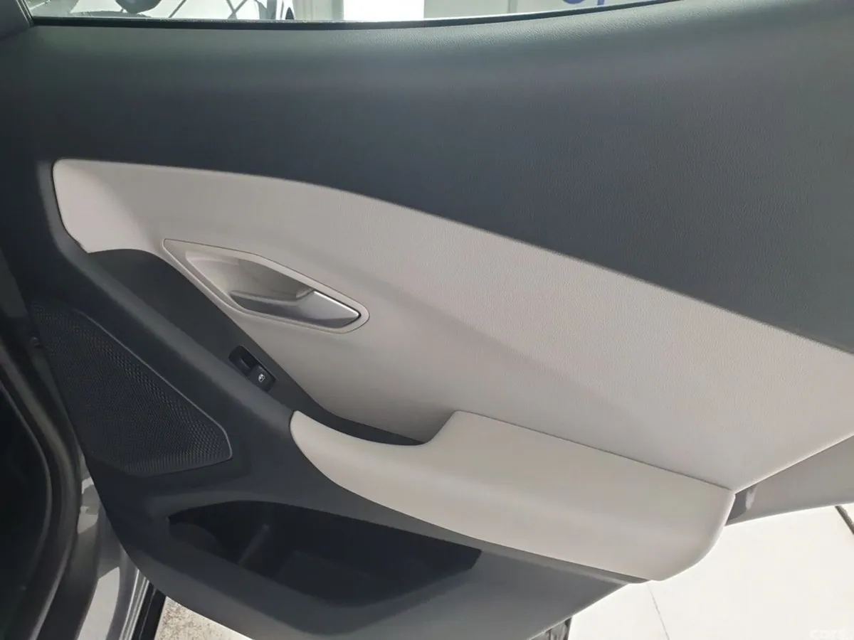 Ford Capri SUV, Electric, 2025, Grey