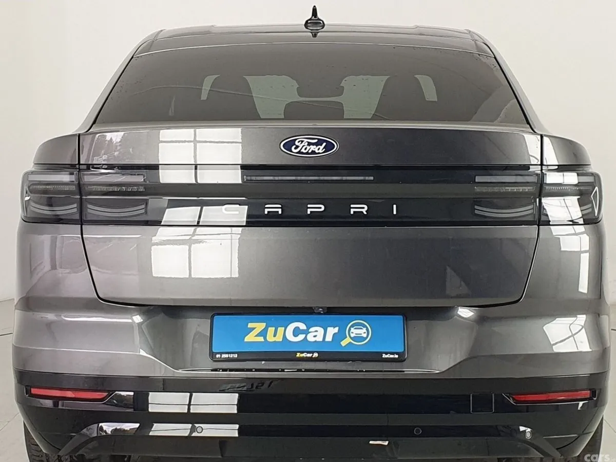 Ford Capri SUV, Electric, 2025, Grey