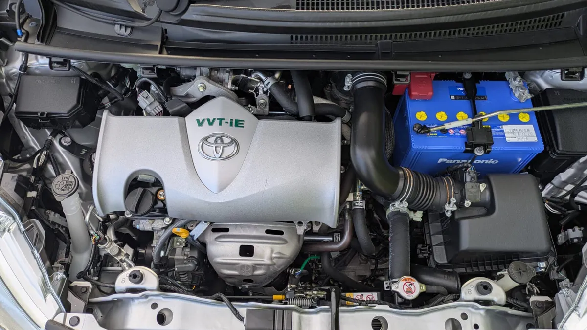 Toyota Yaris Hatchback, Petrol, 2020, Silver