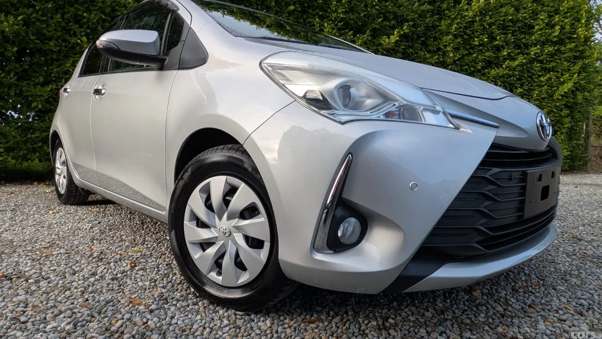Toyota Yaris Hatchback, Petrol, 2020, Silver