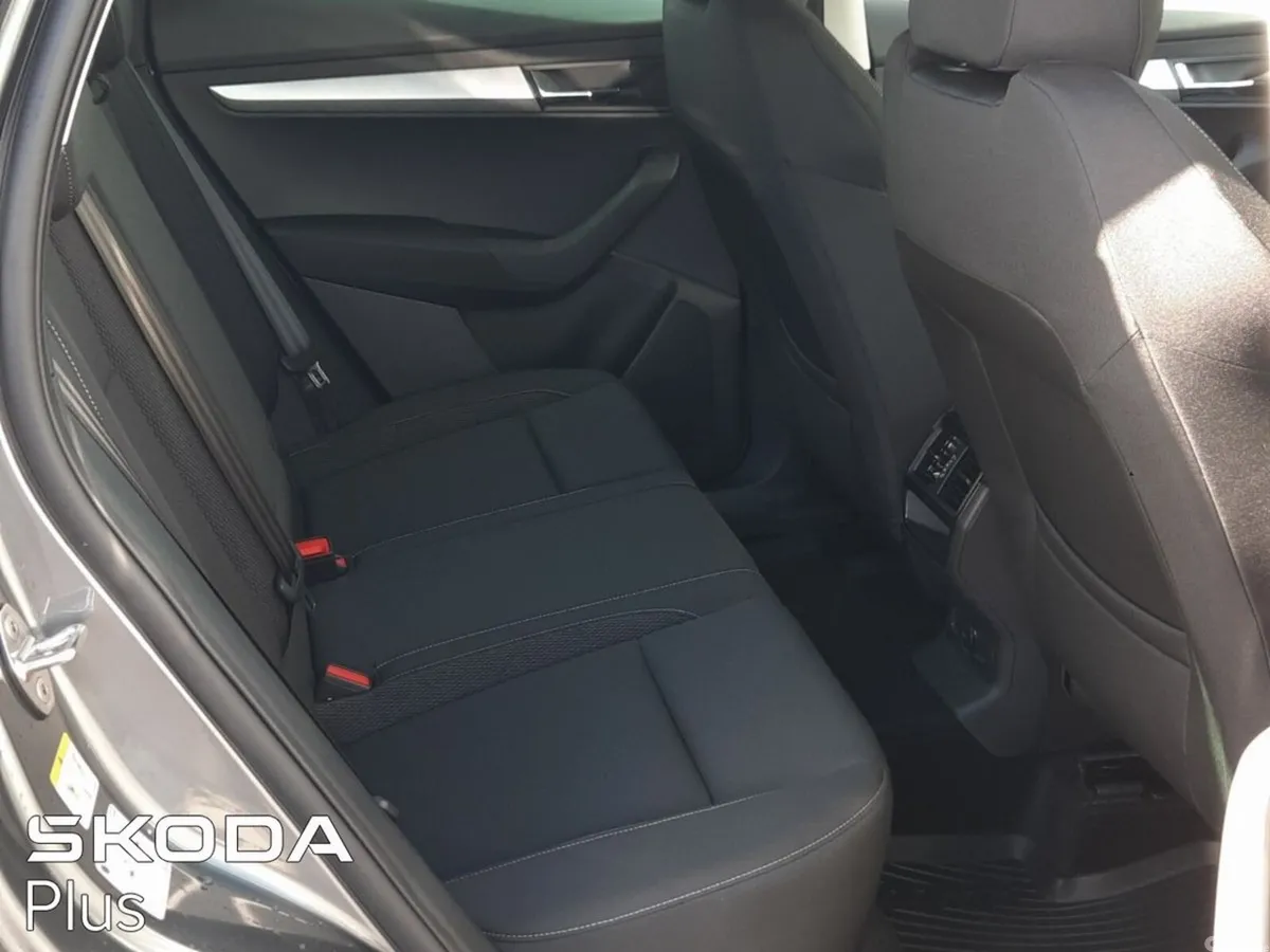 Skoda Karoq SUV, Diesel, 2026, Grey