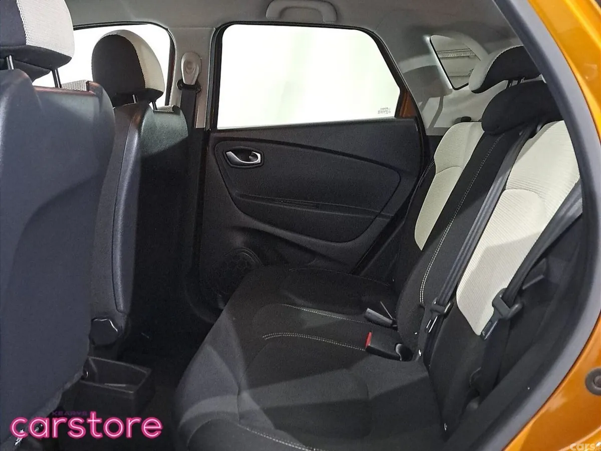 Renault Captur Hatchback, Diesel, 2019, Orange
