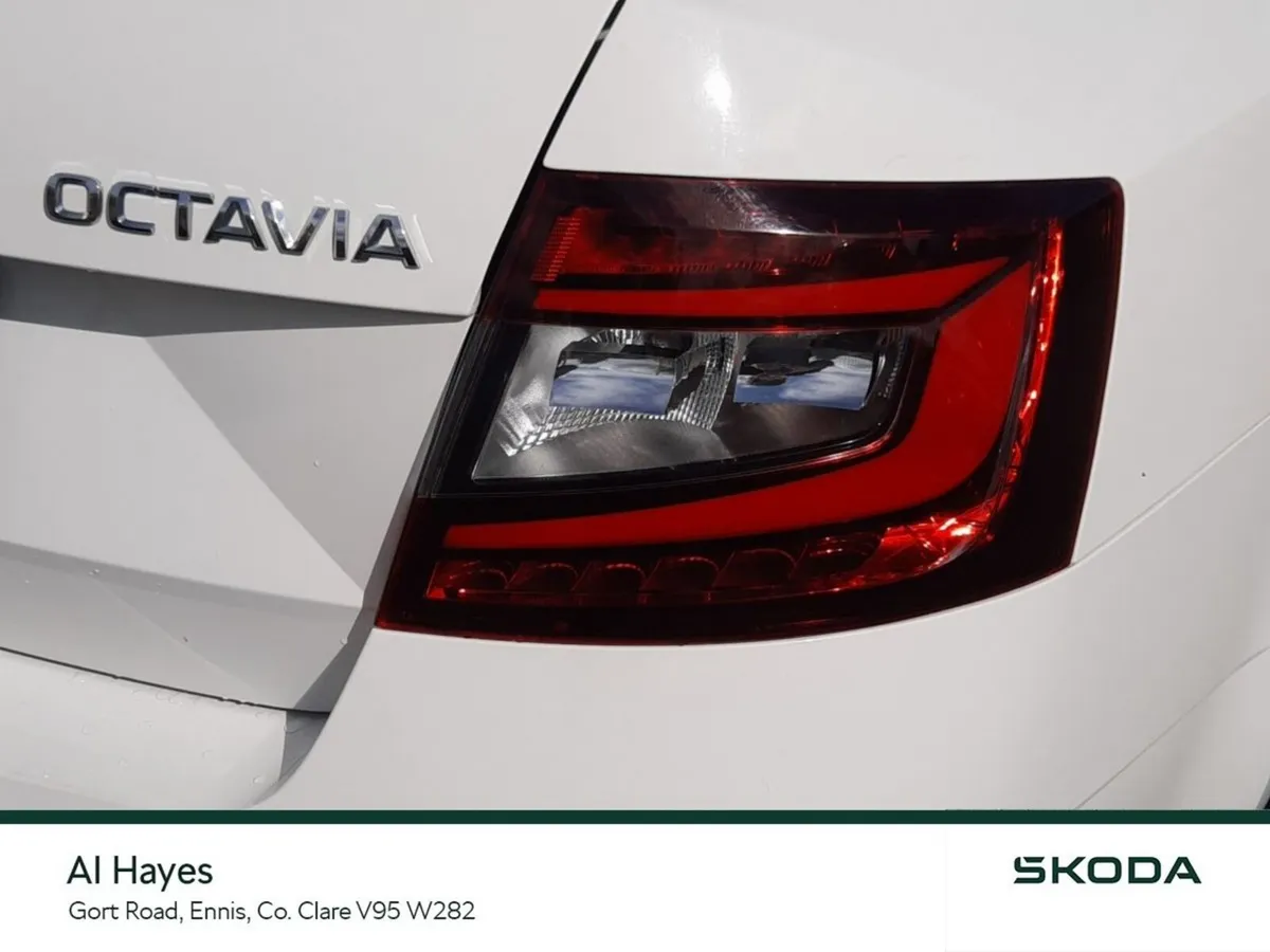 Skoda Octavia Saloon, Diesel, 2020, White