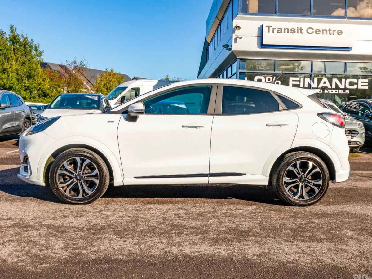 Ford Puma MPV, Petrol Hybrid, 2022, White