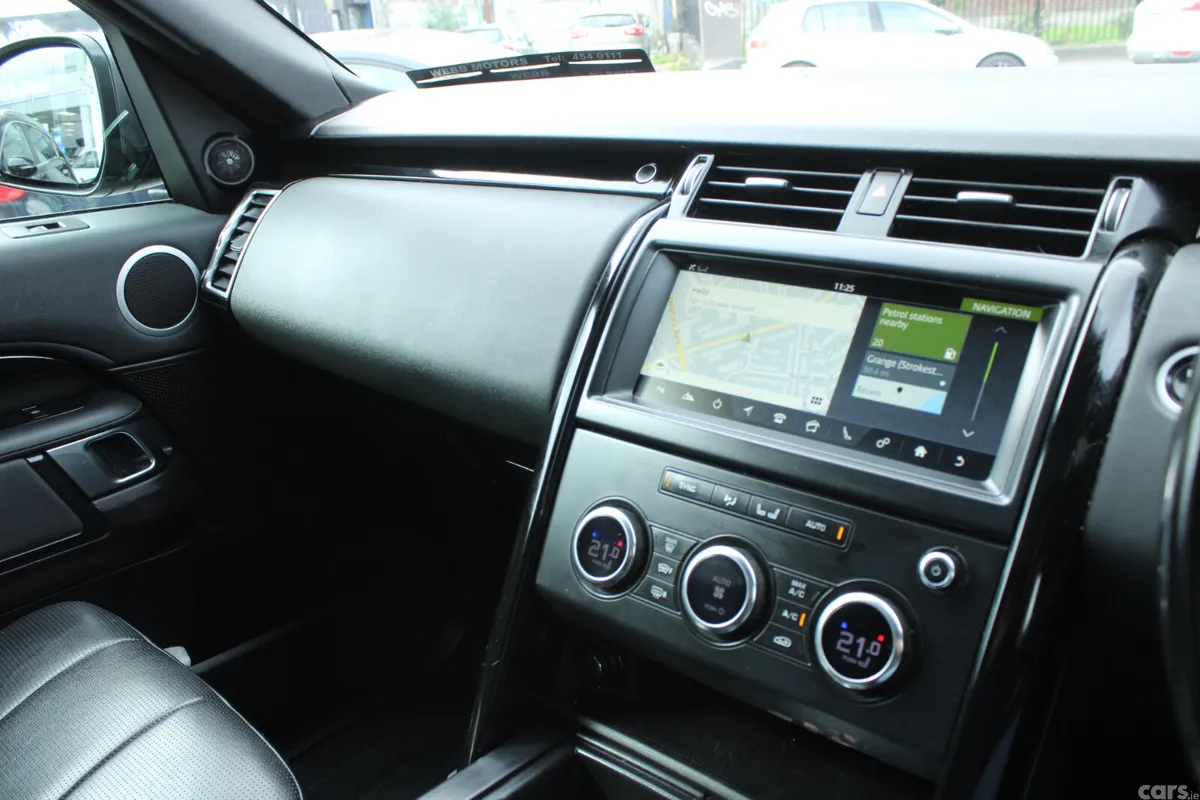 Land Rover Discovery SUV, Diesel, 2018, Grey