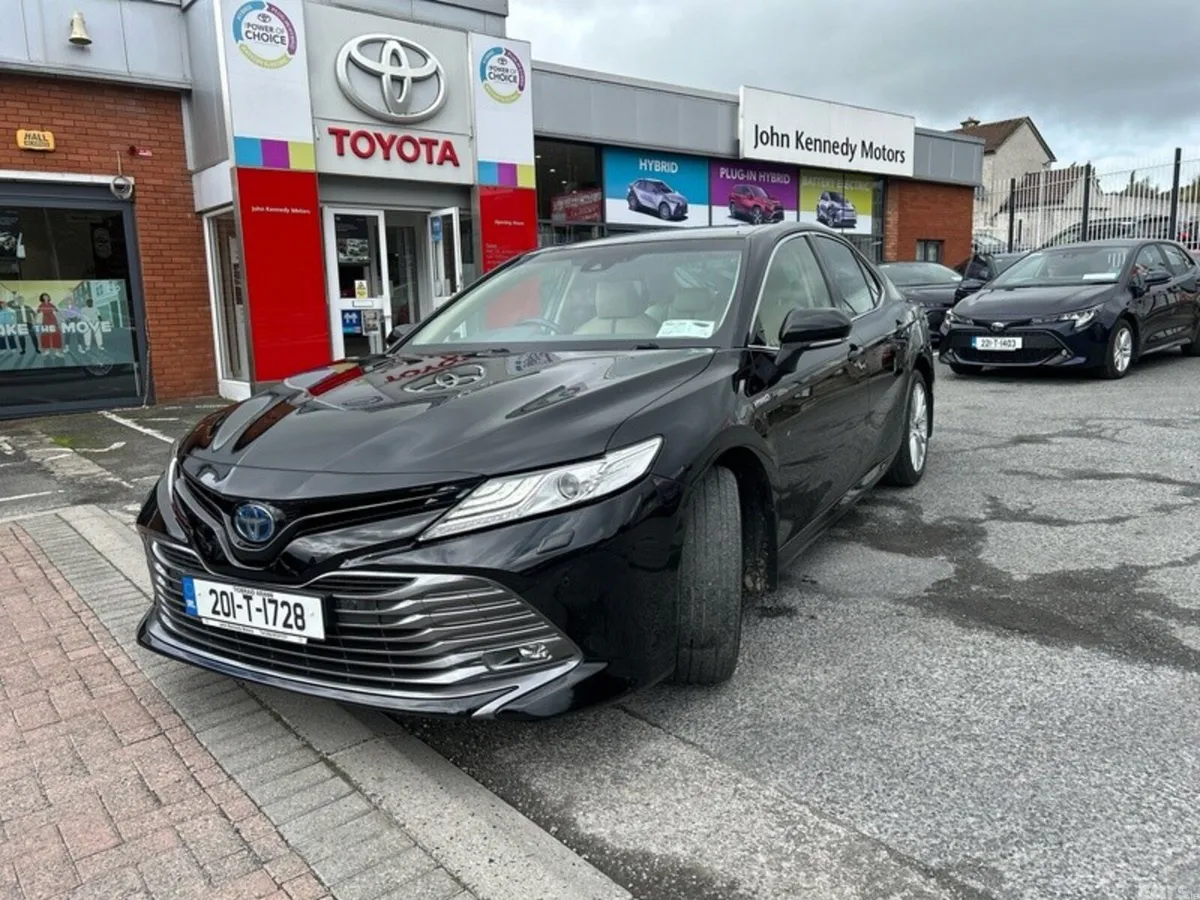 Toyota Camry Saloon, Petrol Hybrid, 2020, Black