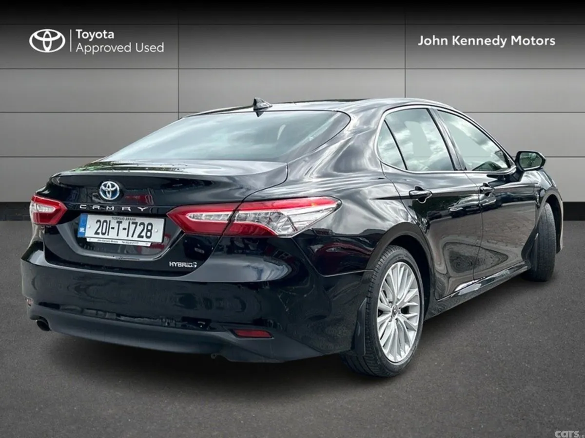 Toyota Camry Saloon, Petrol Hybrid, 2020, Black