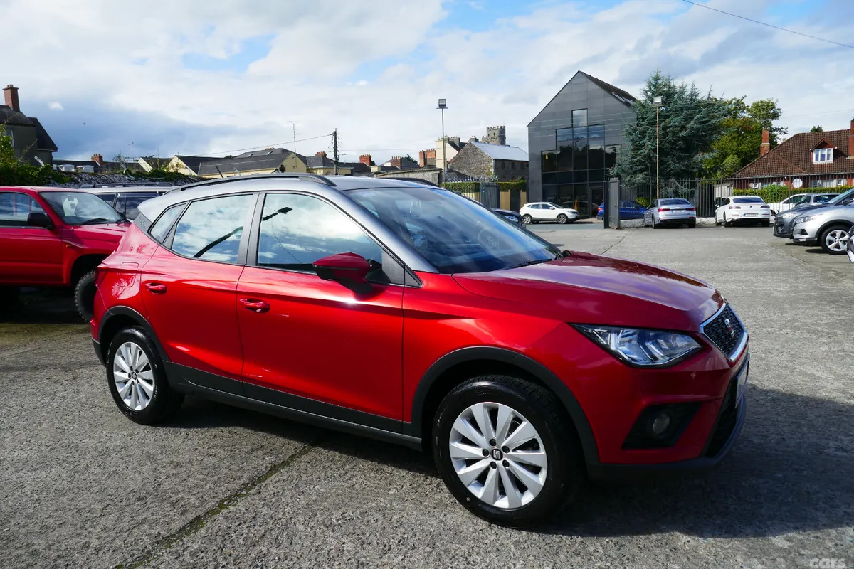 SEAT Arona SUV, Diesel, 2018, Red