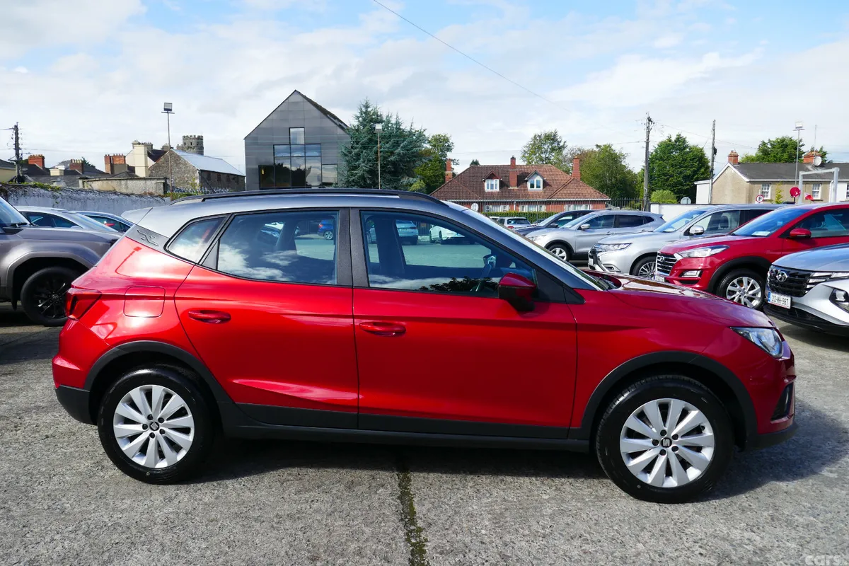 SEAT Arona SUV, Diesel, 2018, Red