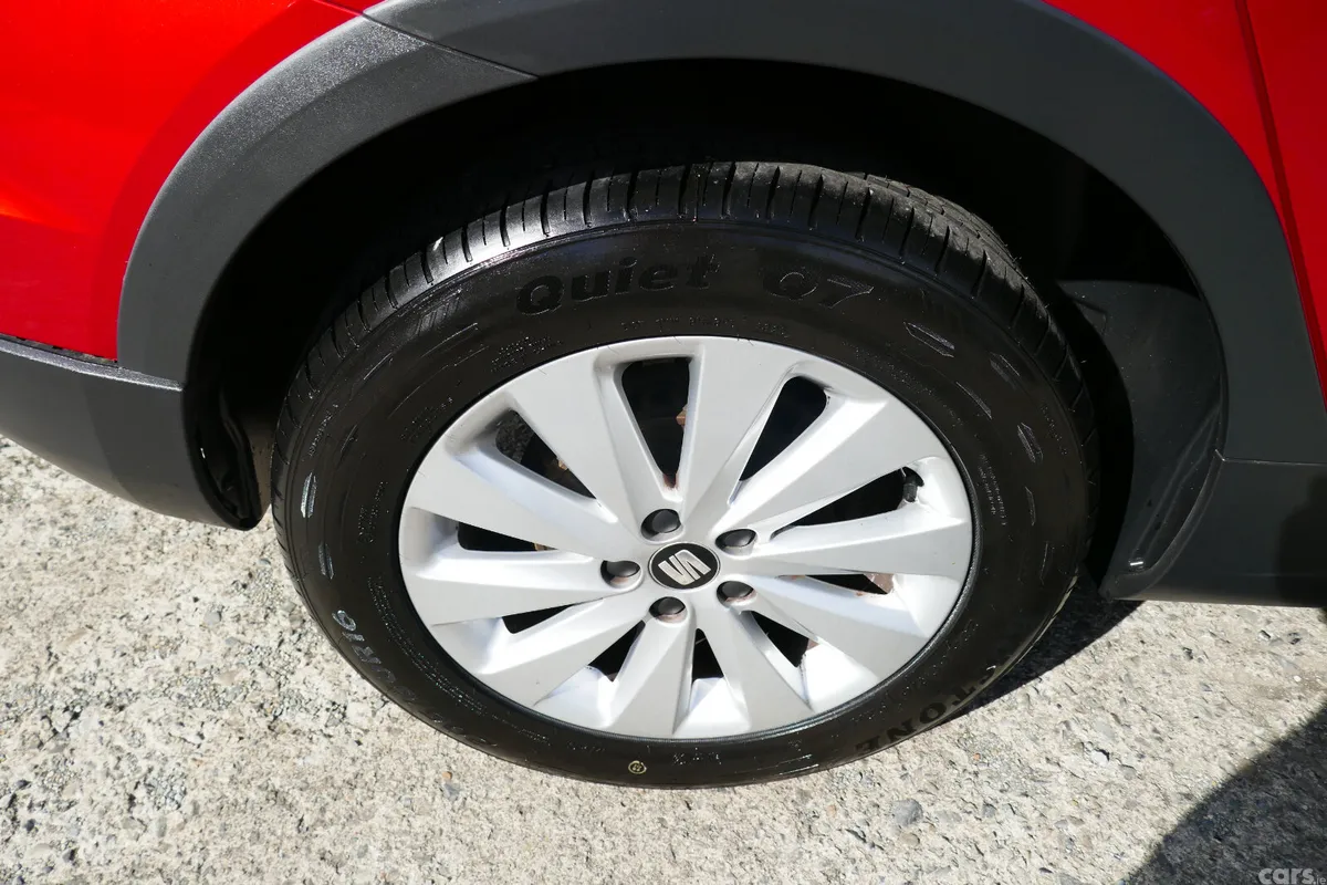 SEAT Arona SUV, Diesel, 2018, Red