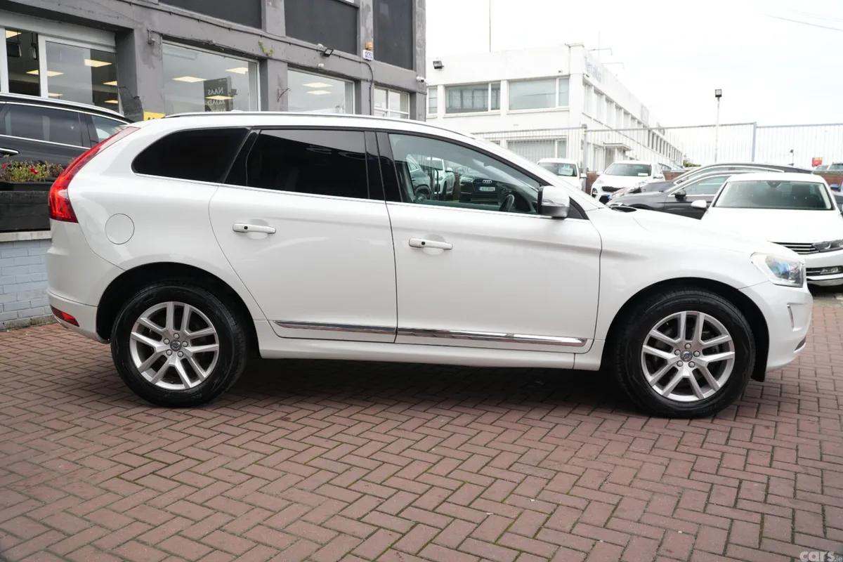 Volvo XC60 SUV, Diesel, 2017, White