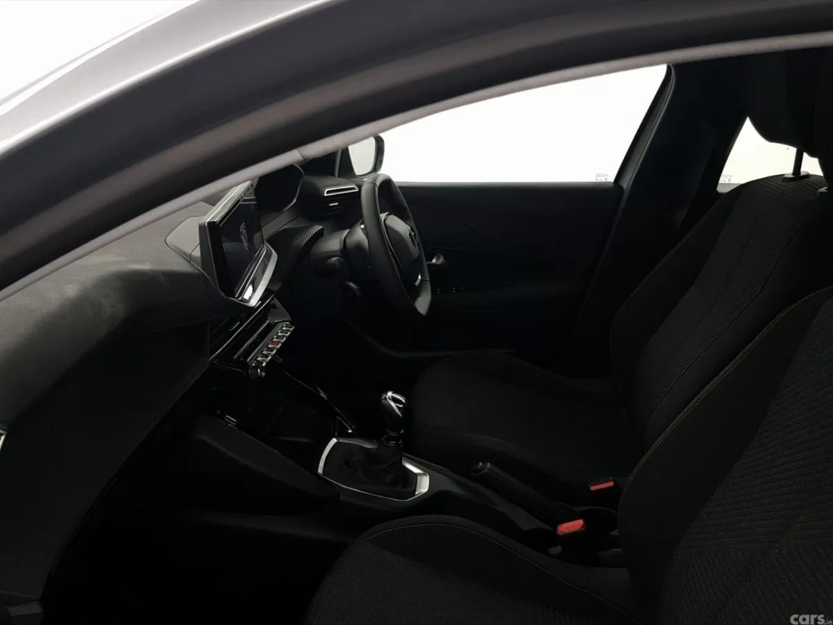 Peugeot 208 Hatchback, Petrol, 2026, Grey