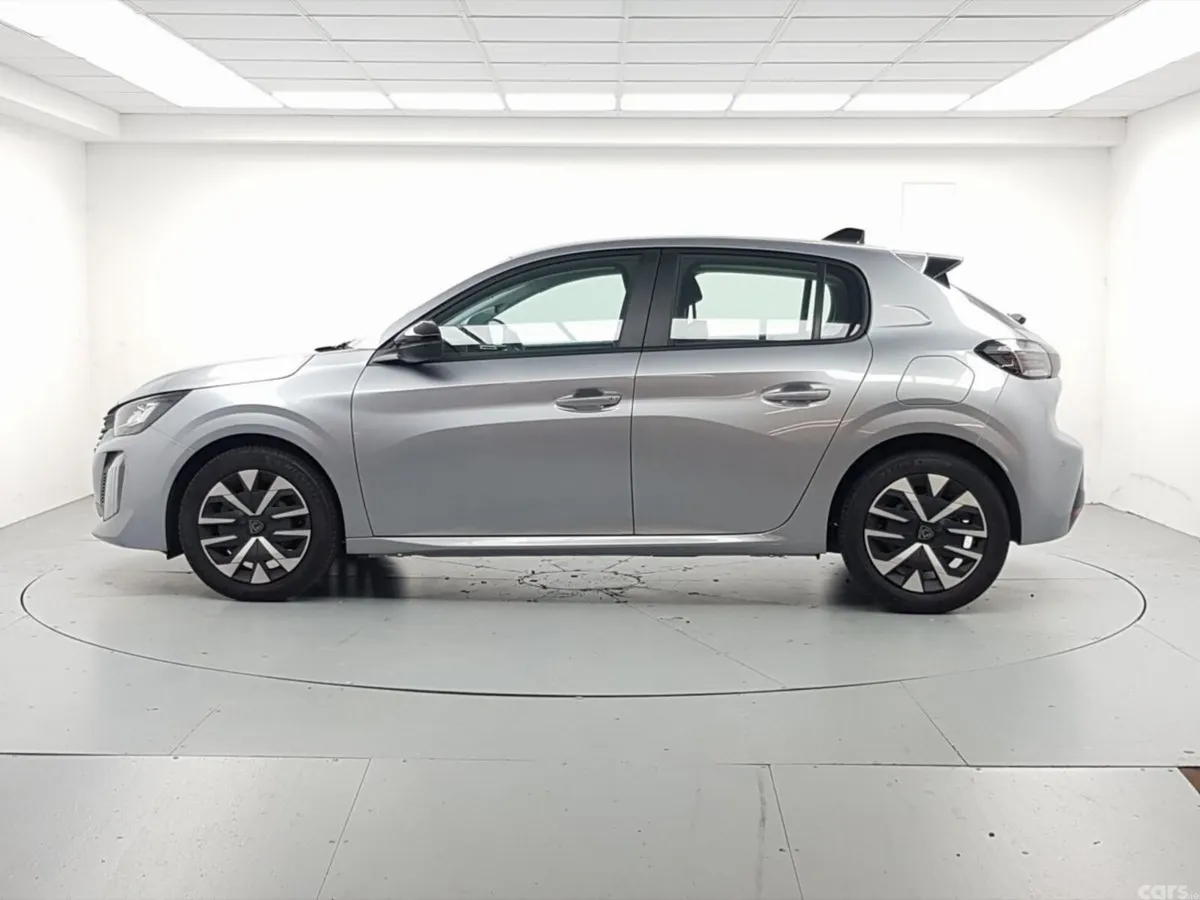 Peugeot 208 Hatchback, Petrol, 2026, Grey