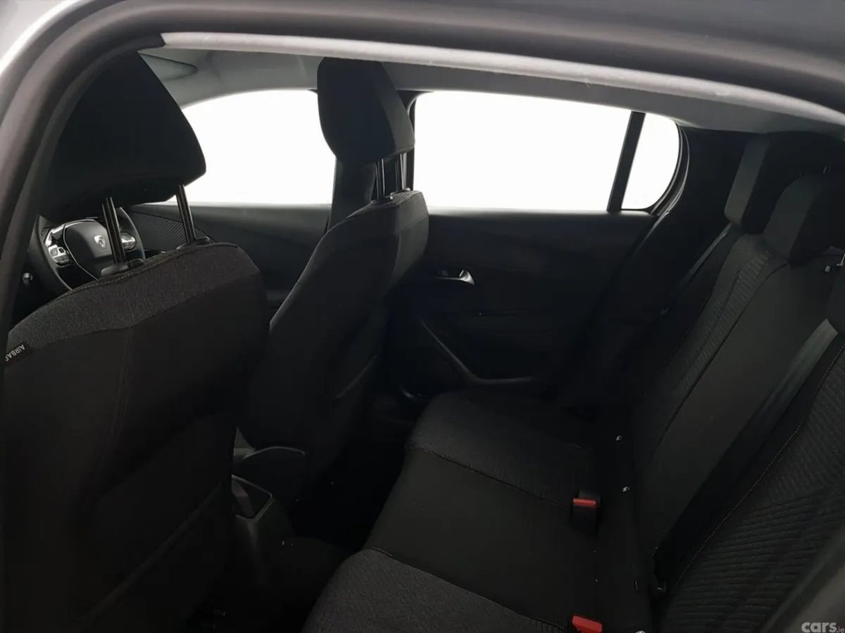 Peugeot 208 Hatchback, Petrol, 2026, Grey