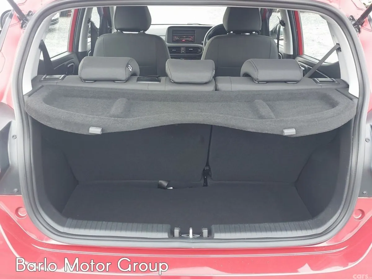 Hyundai i10 Hatchback, Petrol, 2024, Red