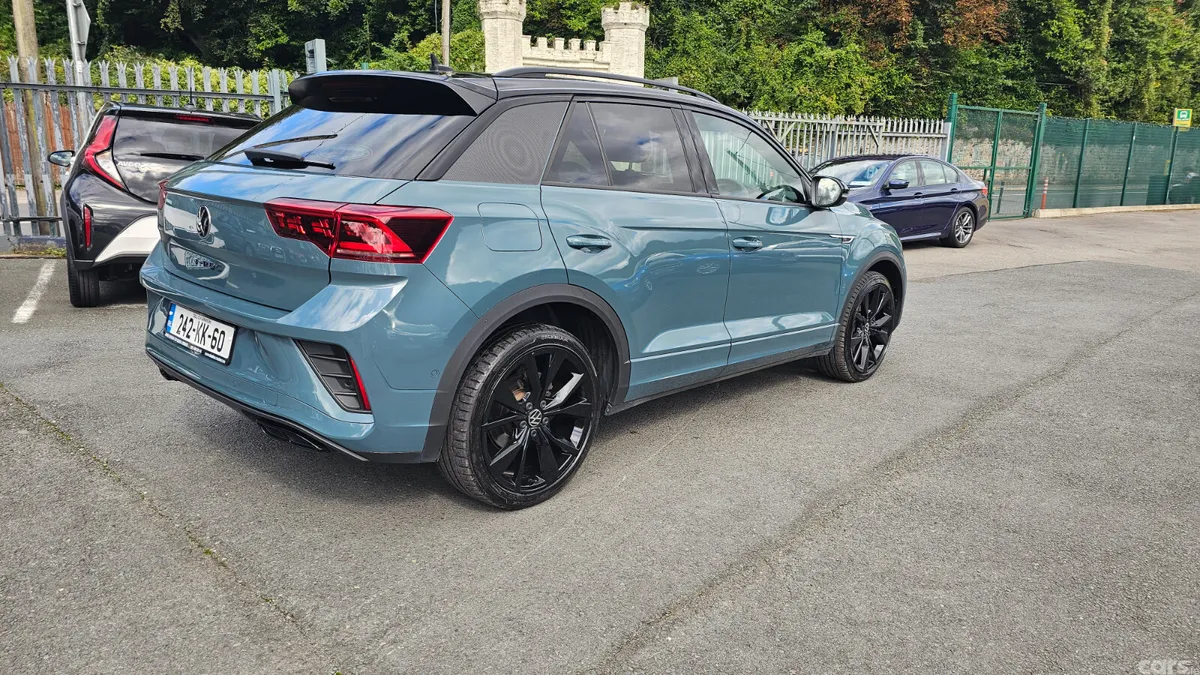 Volkswagen T-Roc SUV, Petrol, 2024, Blue