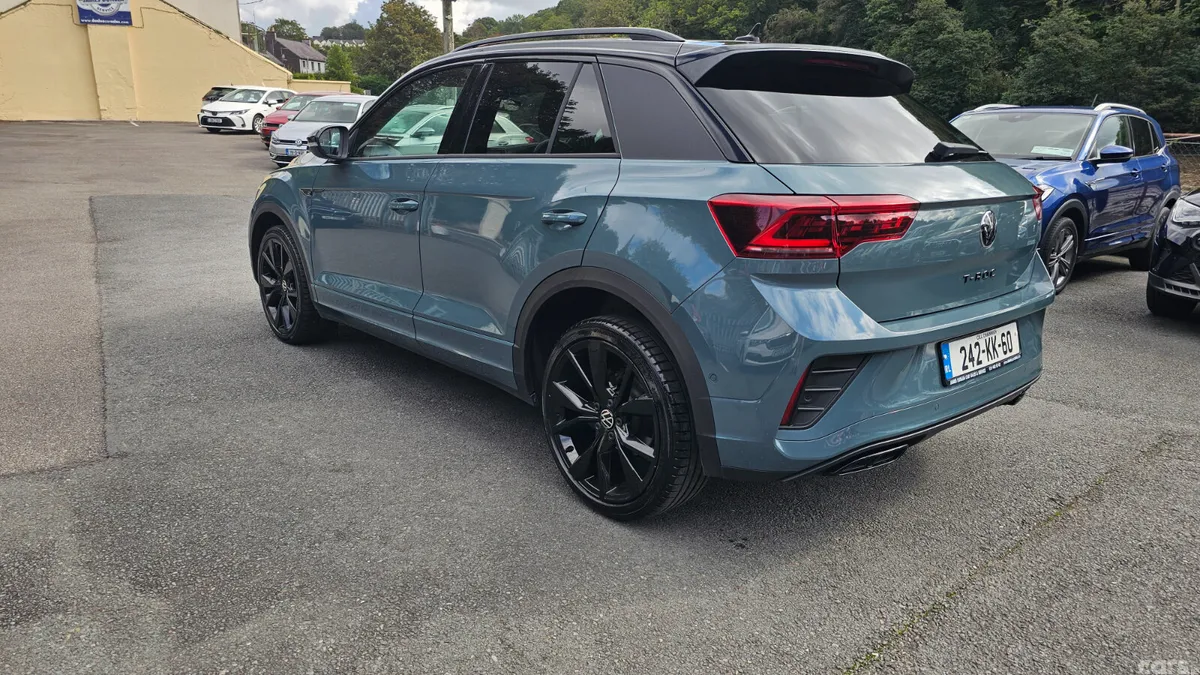 Volkswagen T-Roc SUV, Petrol, 2024, Blue