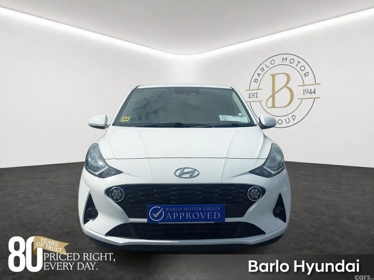 Hyundai i10 Hatchback, Petrol, 2022, White