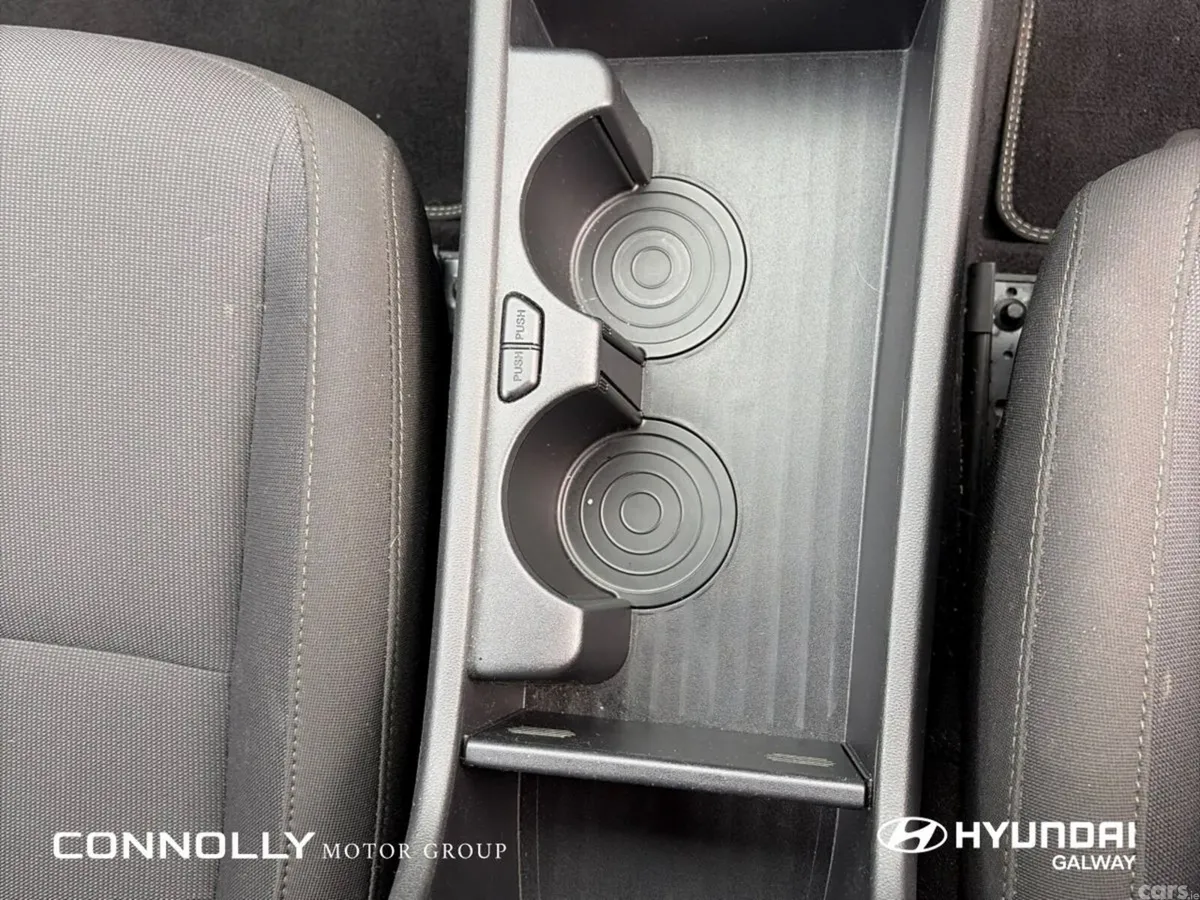 Hyundai KONA MPV, Petrol, 2025, Grey