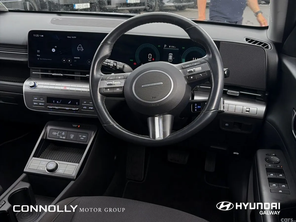 Hyundai KONA MPV, Petrol, 2025, Grey