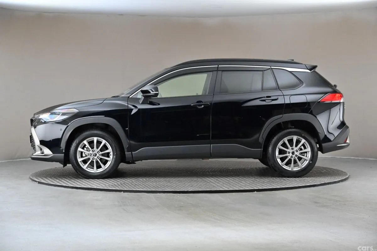 Toyota Corolla Cross SUV, Petrol Hybrid, 2024, Black
