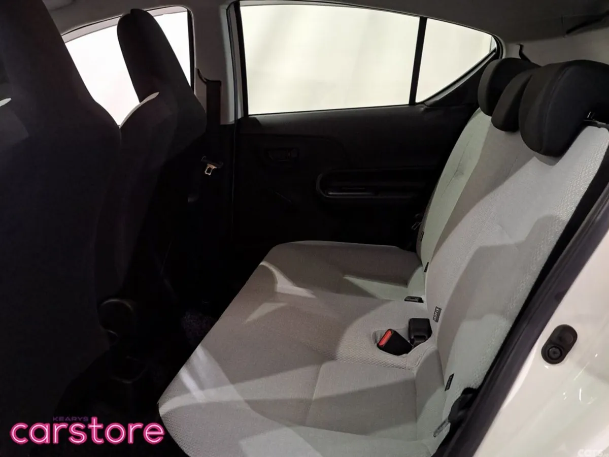 Toyota Aqua Hatchback, Petrol Hybrid, 2021, White