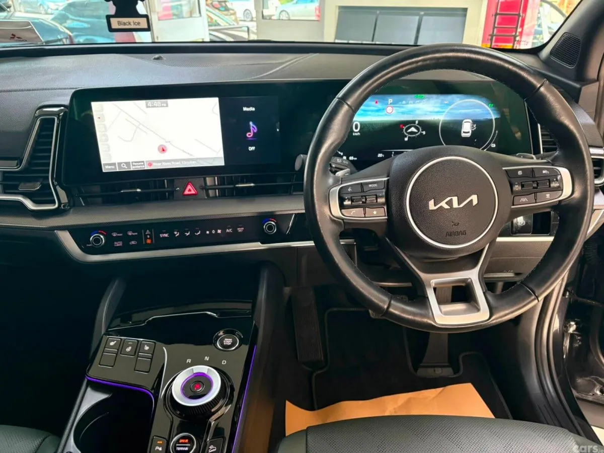 Kia Sportage SUV, Petrol Plug-in Hybrid, 2025, Black