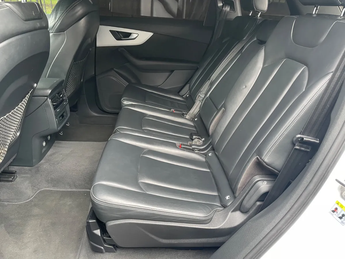 Audi Q7 SUV, Petrol Plug-in Hybrid, 2020, White