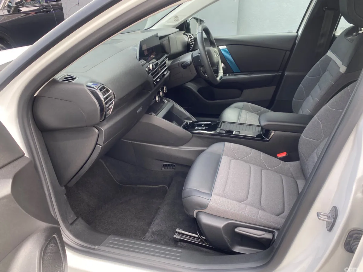 Citroen e-C4 Hatchback, Electric, 2024, White