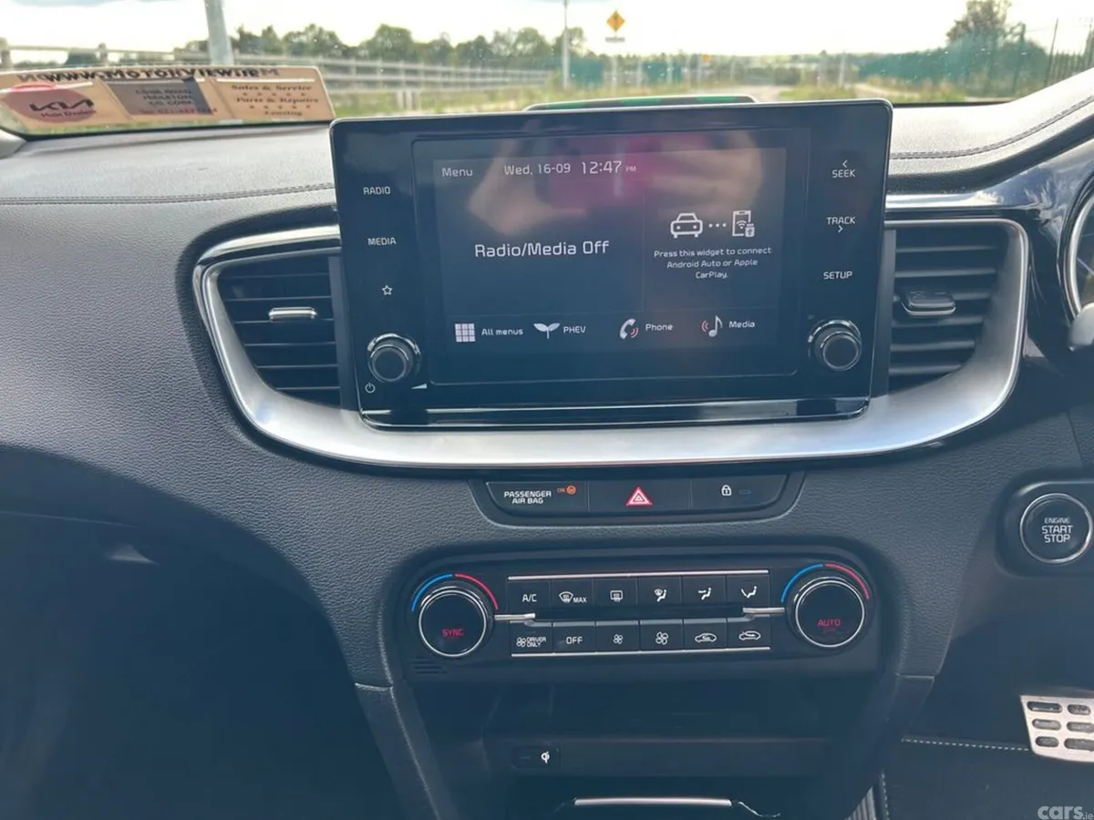 Kia XCeed Hatchback, Petrol Plug-in Hybrid, 2023, Black