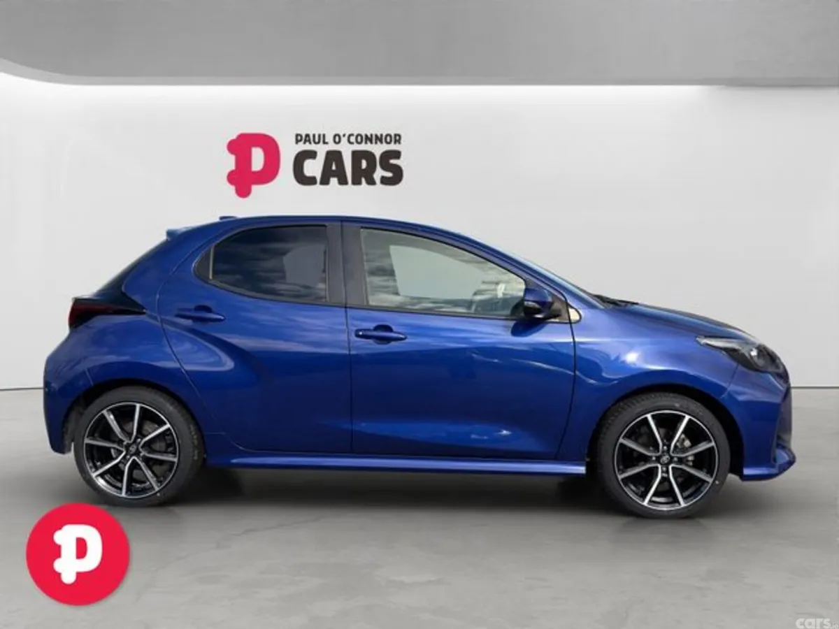 Toyota Yaris Hatchback, Petrol Hybrid, 2022, Blue
