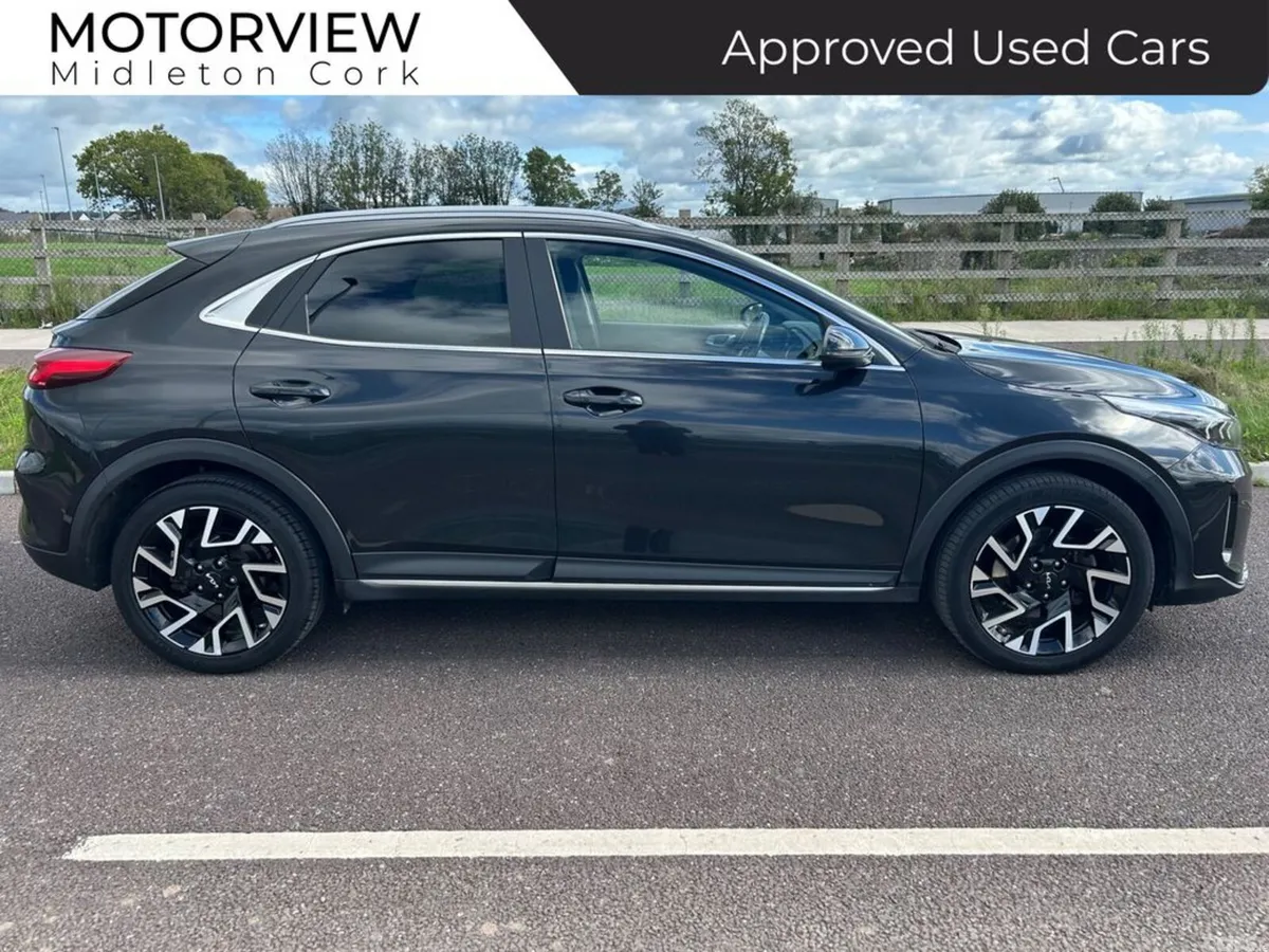 Kia XCeed Hatchback, Petrol Plug-in Hybrid, 2023, Black