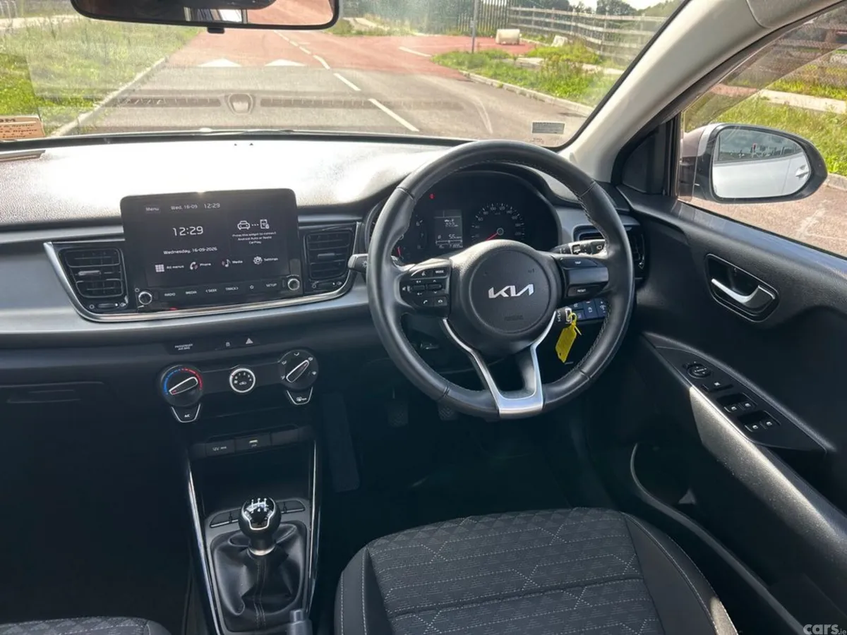 Kia Rio Hatchback, Petrol, 2023, Silver