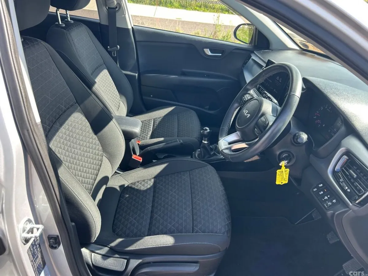 Kia Rio Hatchback, Petrol, 2023, Silver
