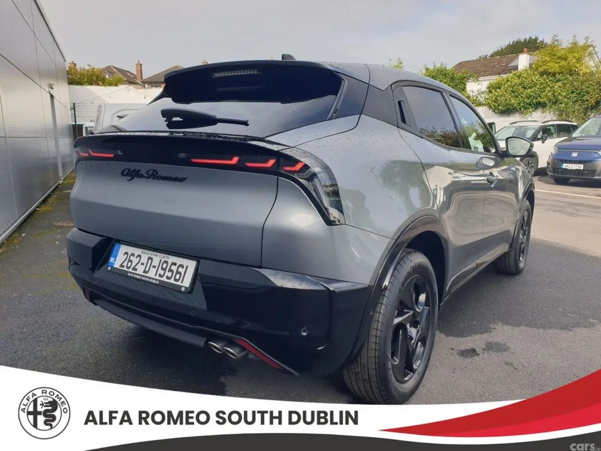 Alfa Romeo Junior Hatchback, Petrol Hybrid, 2026, Grey