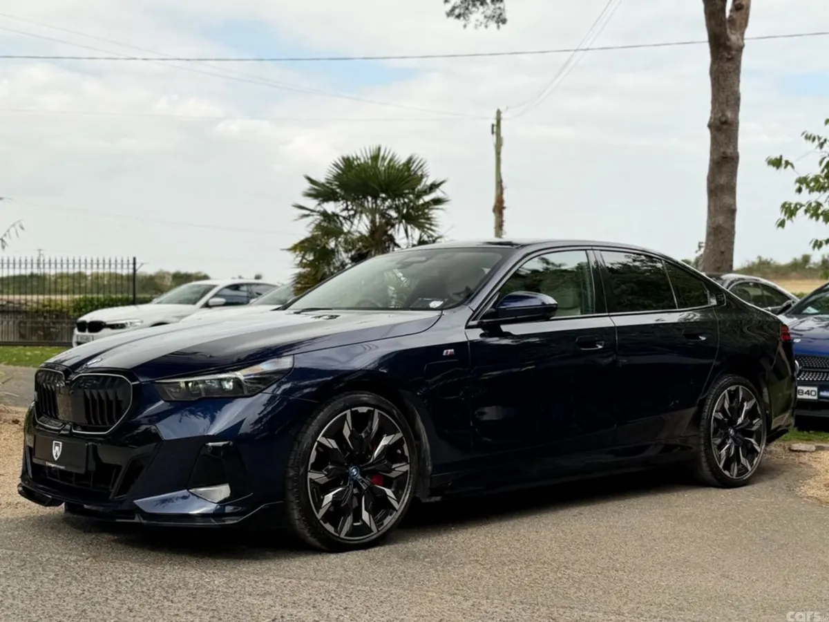 BMW 5-Series Saloon, Petrol Plug-in Hybrid, 2025, Blue
