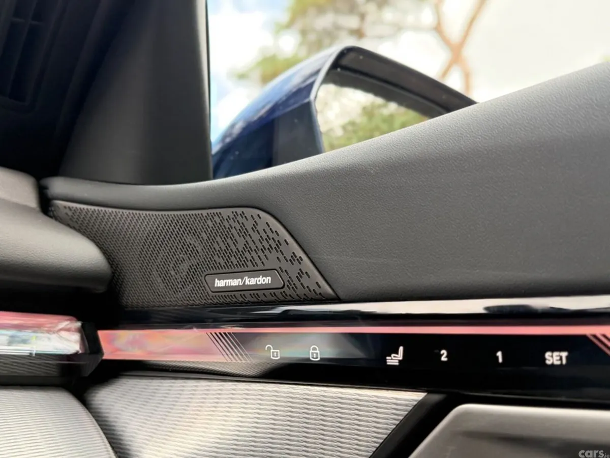 BMW 5-Series Saloon, Petrol Plug-in Hybrid, 2025, Blue