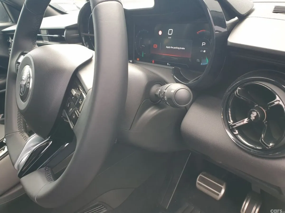 Alfa Romeo Junior Hatchback, Petrol Hybrid, 2026, Grey