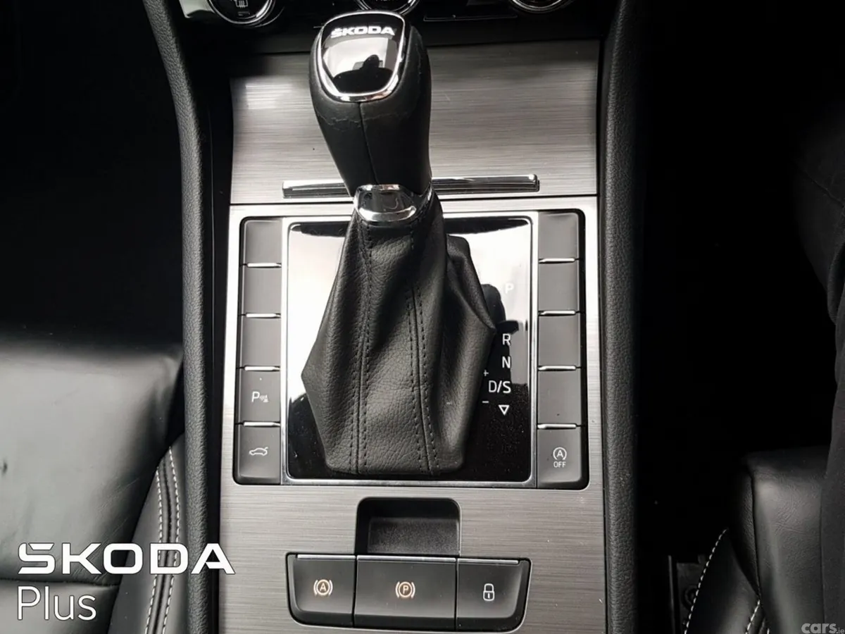 Skoda Superb Saloon, Diesel, 2024, Black