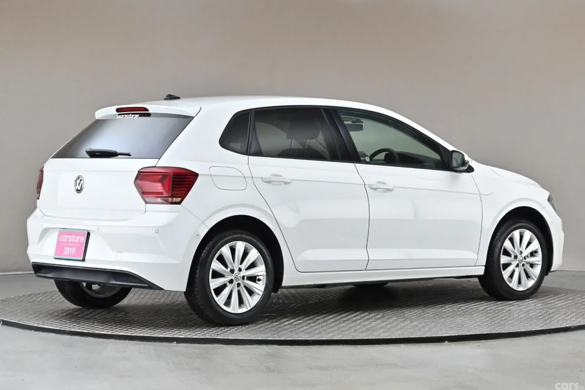 Volkswagen Polo Hatchback, Petrol, 2019, White