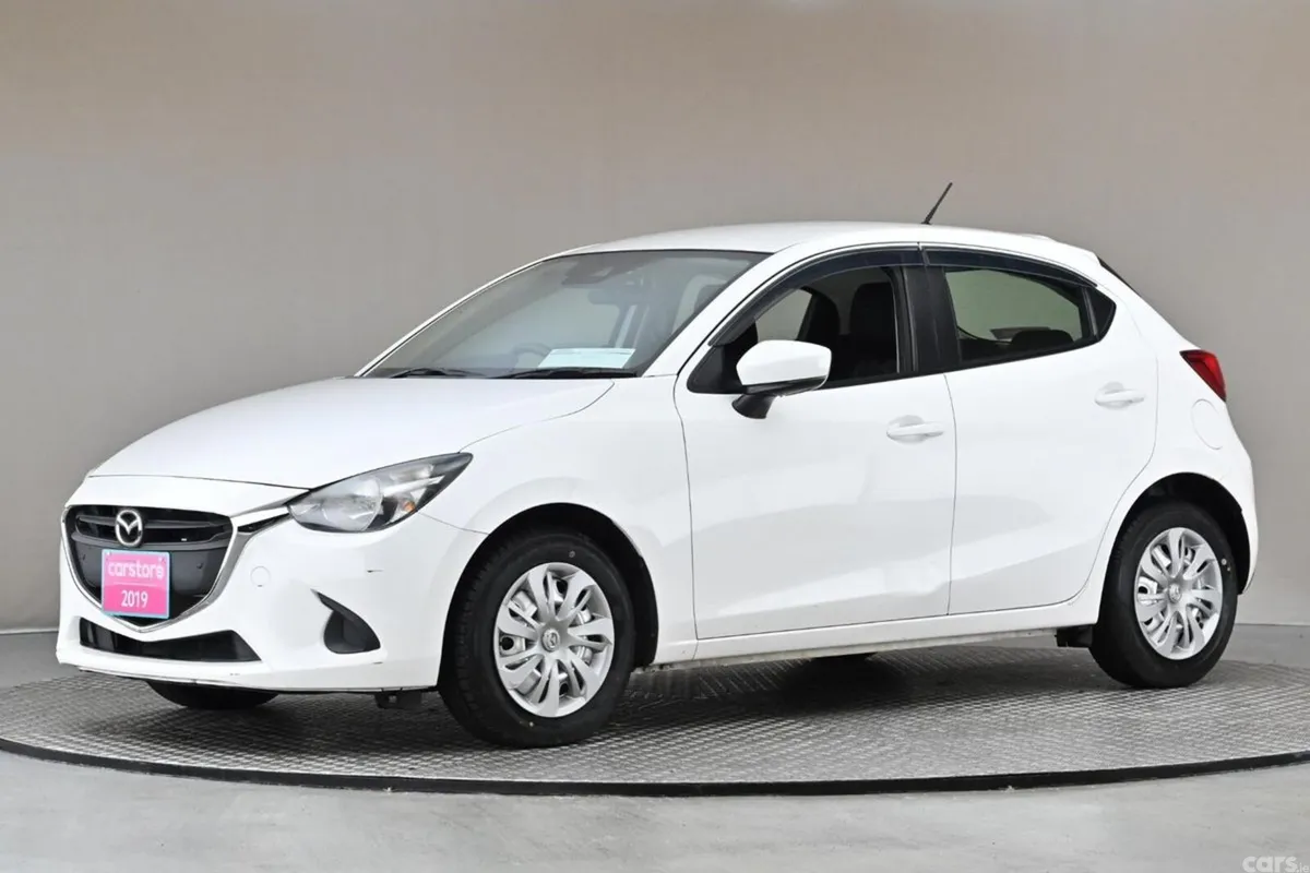 Mazda Mazda2 Hatchback, Petrol, 2019, White