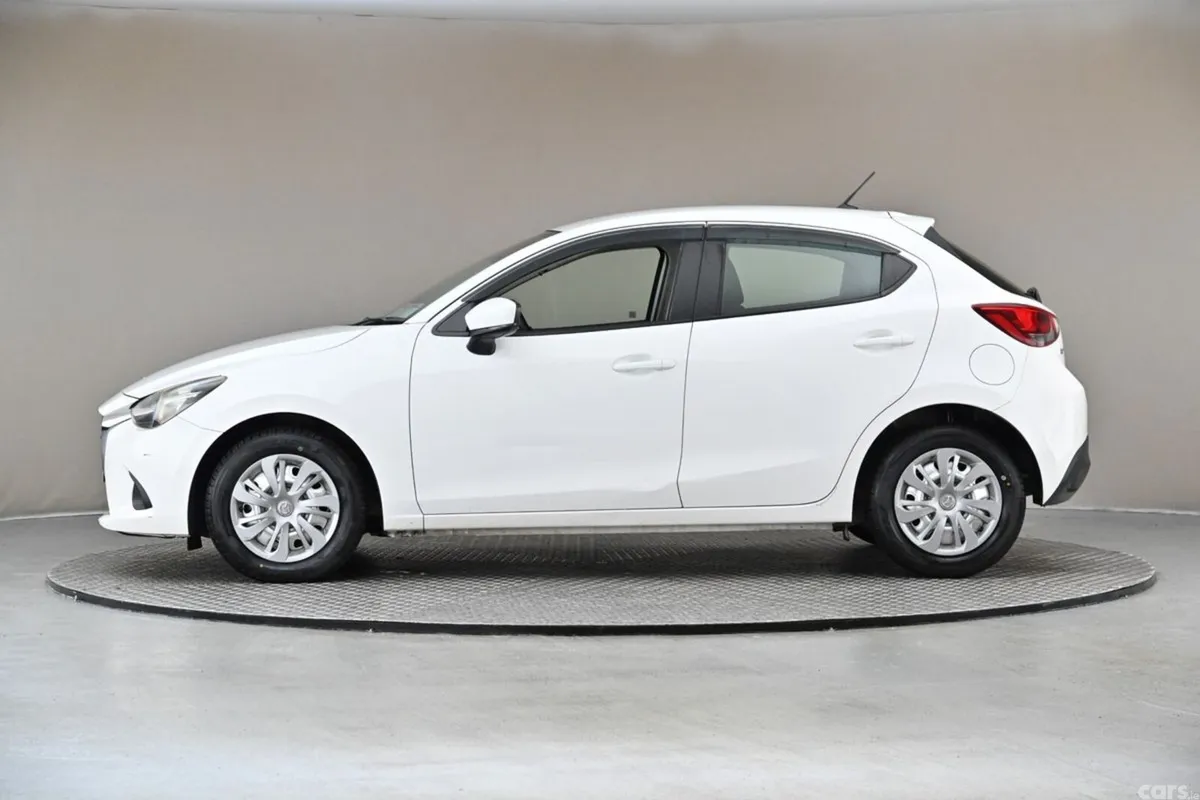 Mazda Mazda2 Hatchback, Petrol, 2019, White
