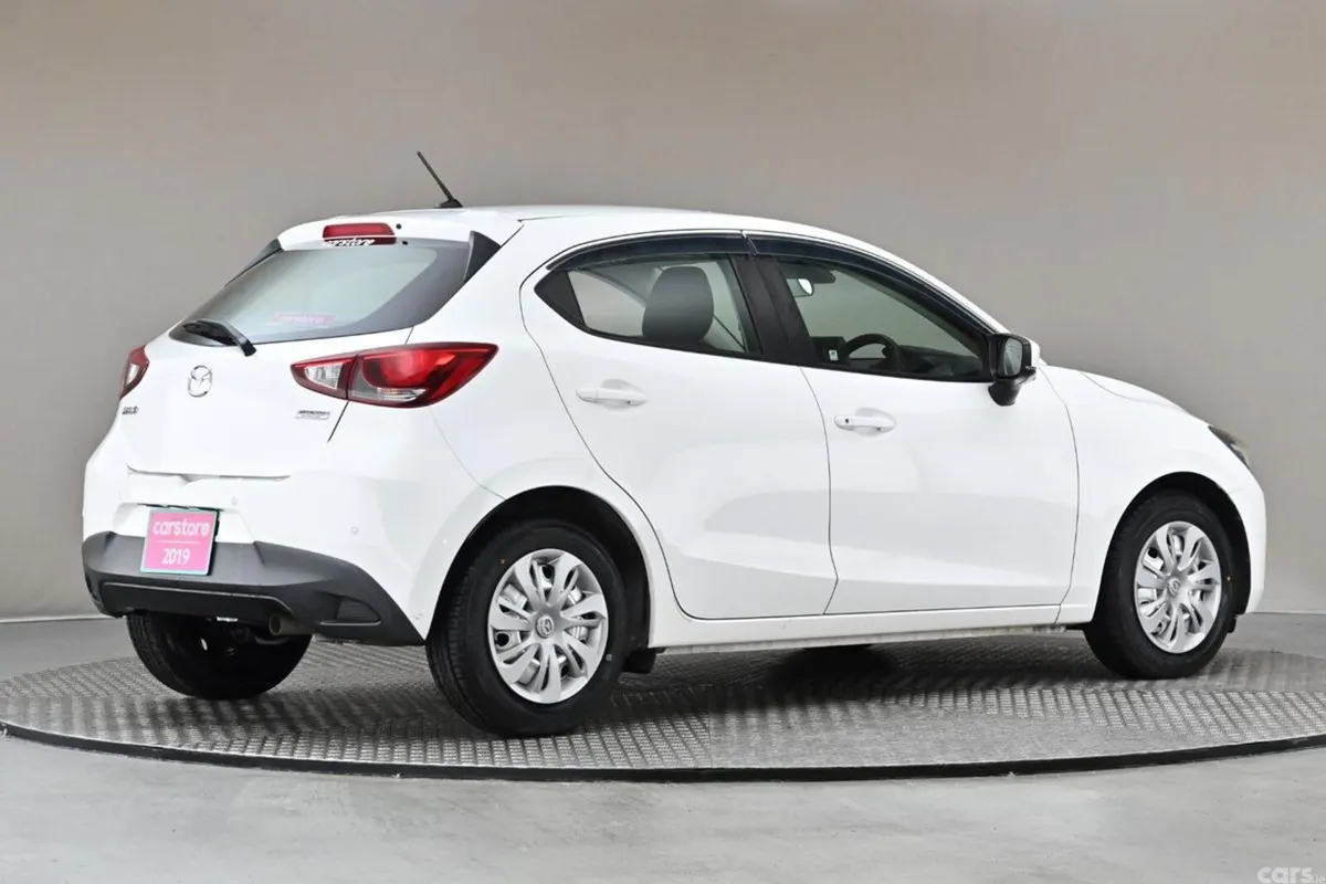 Mazda Mazda2 Hatchback, Petrol, 2019, White