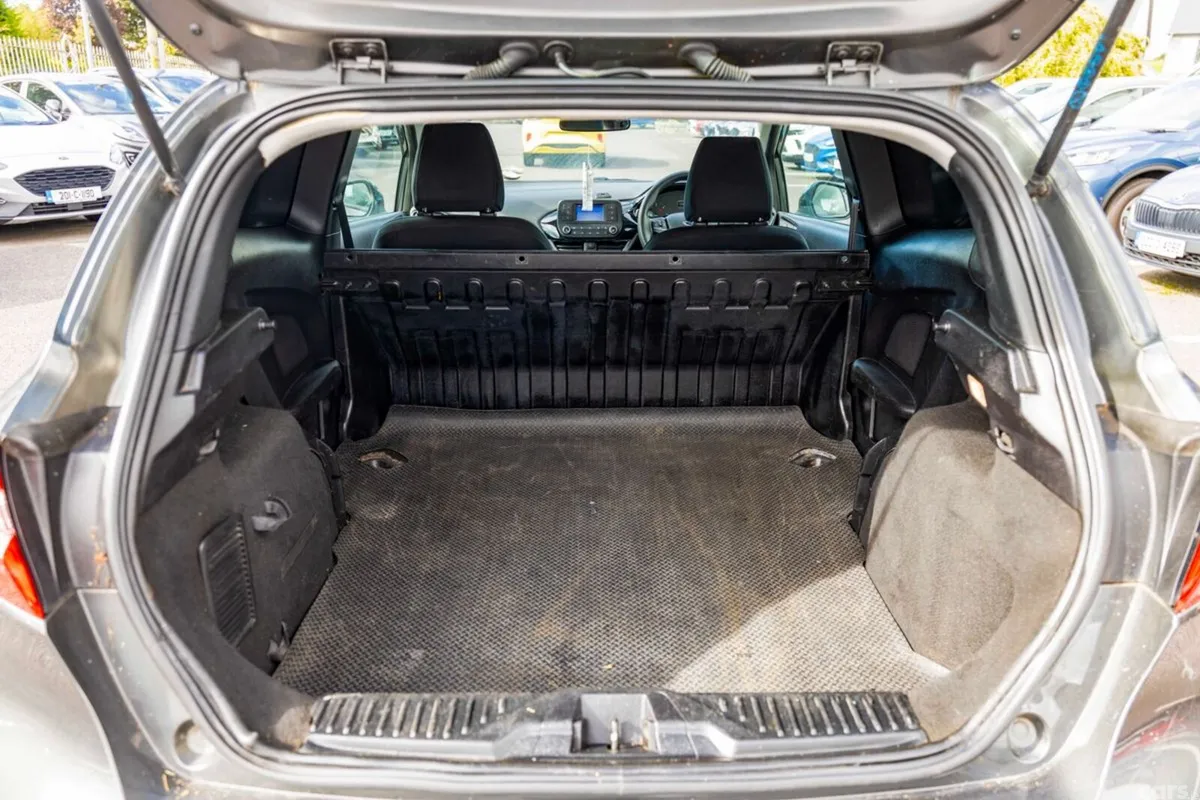 Ford Fiesta Hatchback, Diesel, 2020, Grey