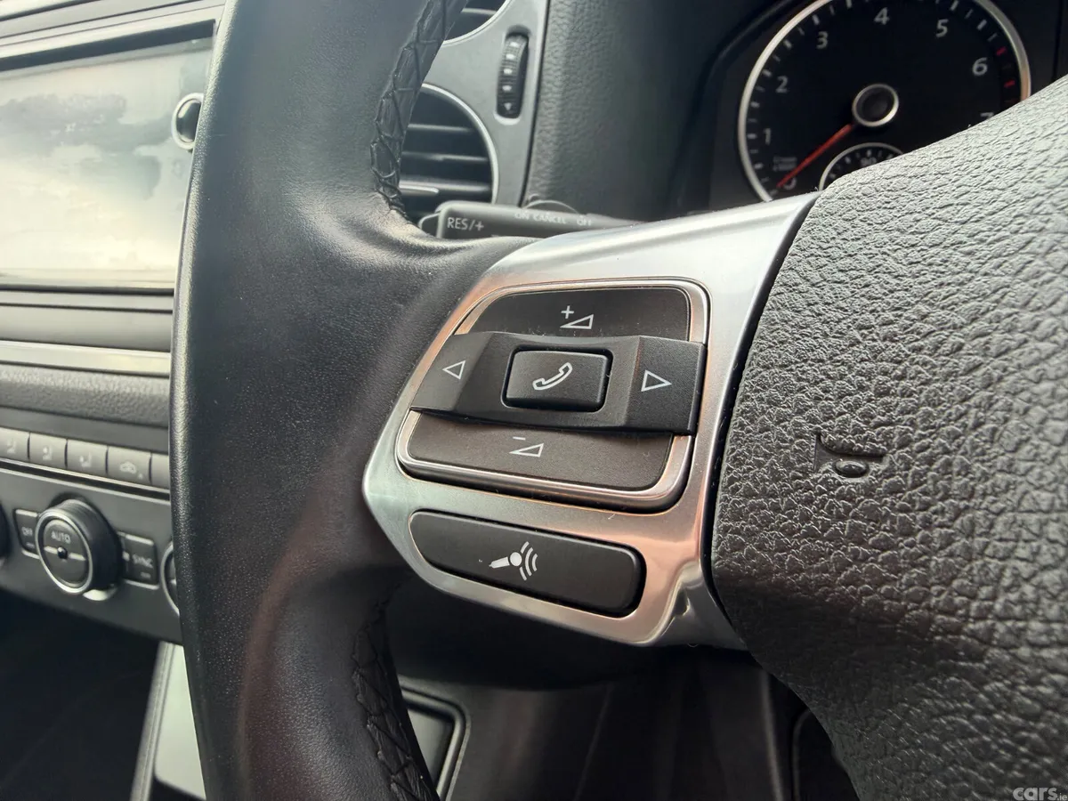 Volkswagen Tiguan SUV, Petrol, 2016, White