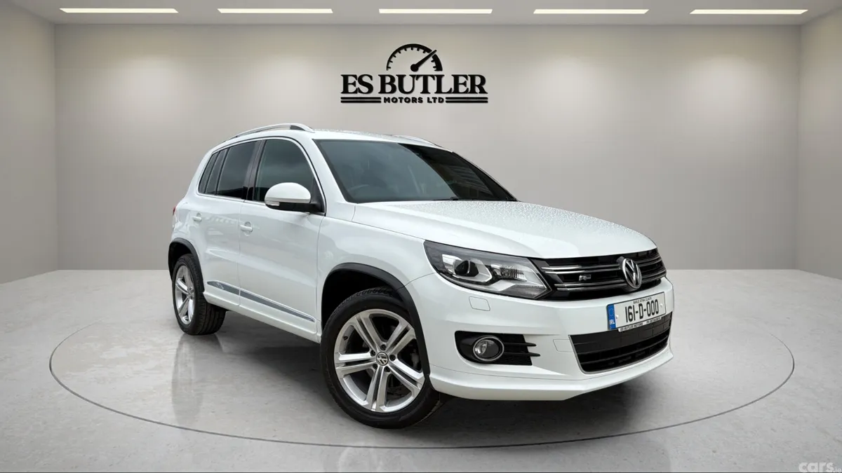Volkswagen Tiguan SUV, Petrol, 2016, White