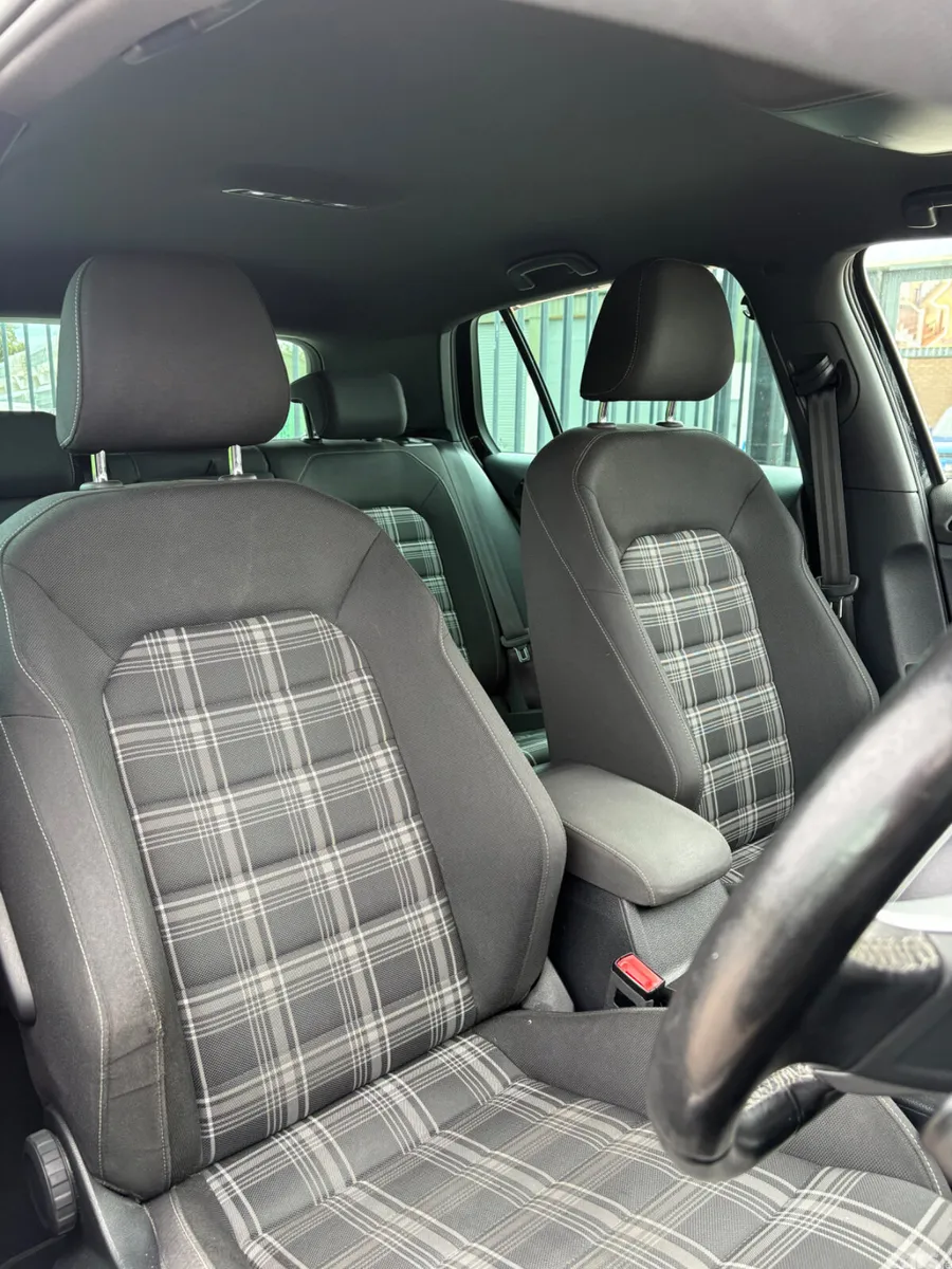 Volkswagen Golf Hatchback, Diesel, 2016, Black