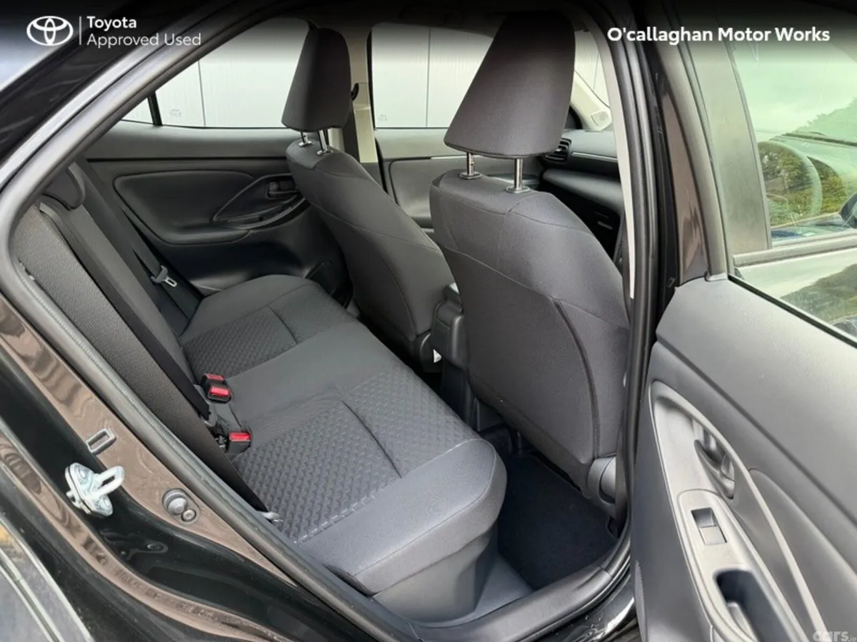 Toyota Yaris Cross SUV, Petrol Hybrid, 2026, Black